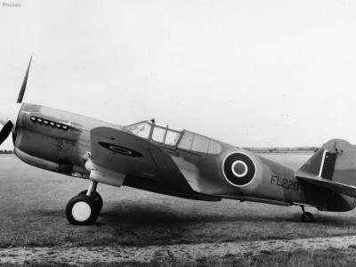 Curtiss Kittyhawk Mk IIA FL220 August 1942