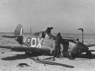 Tomahawk DX-U of No. 4 Squadron SAAF