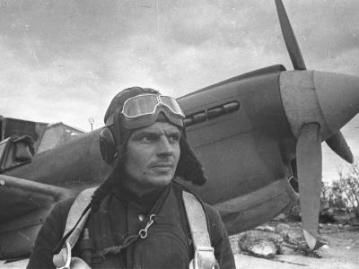 Soviet P-40 and pilot Kovalienko