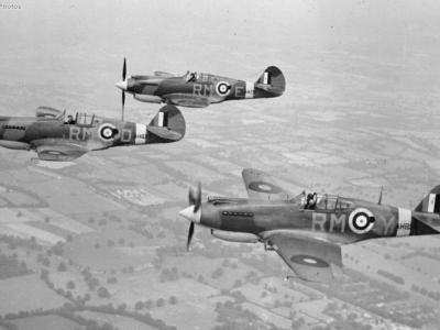 Tomahawks of No. 26 Squadron RAF over England