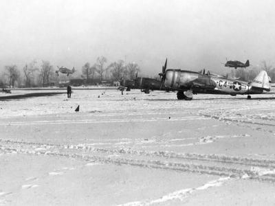 P-47D-28 Thunderbolt 365th Fighter Group 388th FS C4+T 42-28932