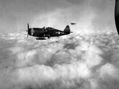 P-47D Thunderbolt serial 42-75855 named „Tony” code 5F-A of the 5th ERS (Emergency Rescue Squadron) in flight, 1944