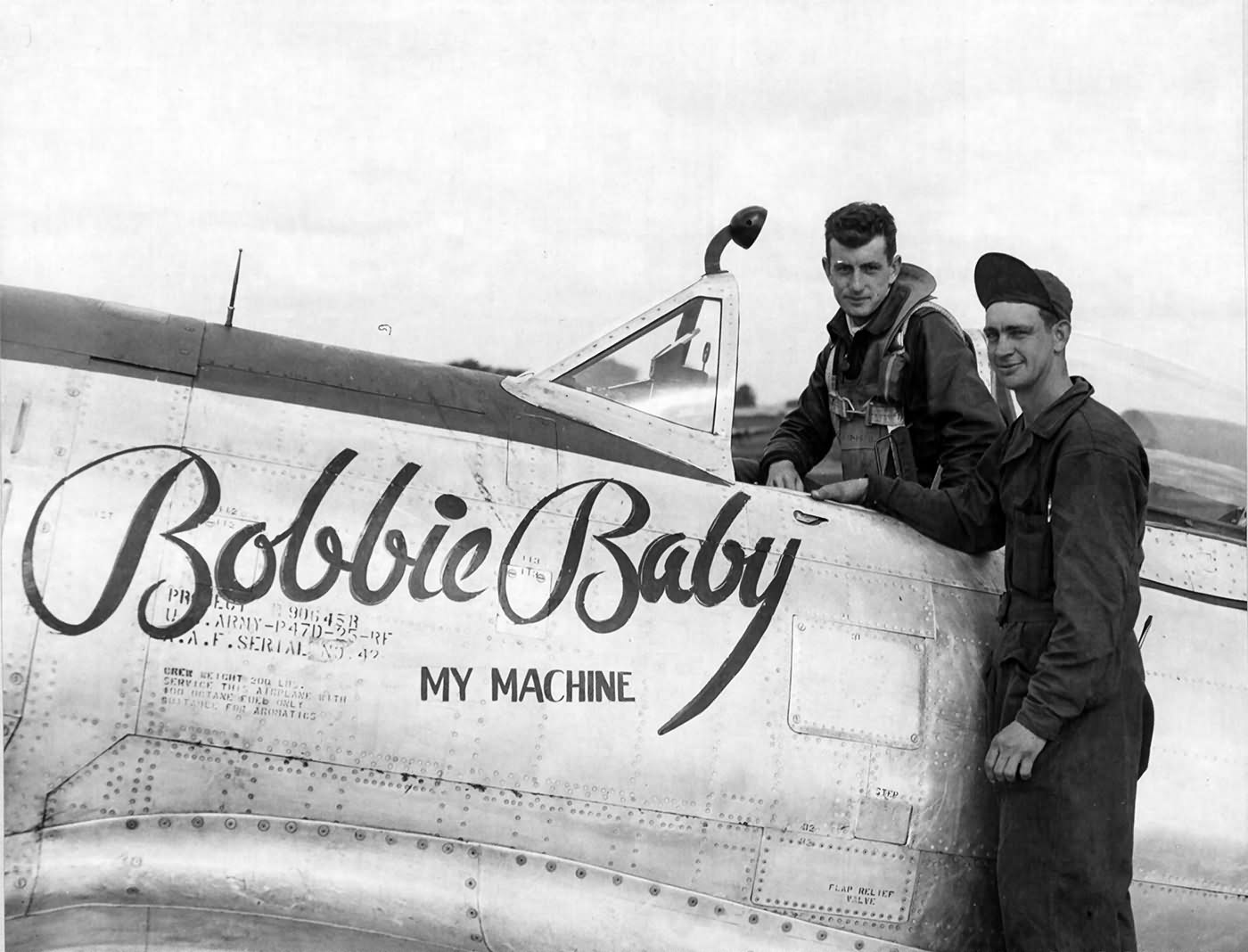 Lt Lloyd Hunt of the 352nd Fighter Squadron, 353rd Fighter Group in his P-47D 42-26667, coded SX W