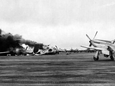 504th BG B-29 Crash Landing On Iwo Jima 24 April 1945