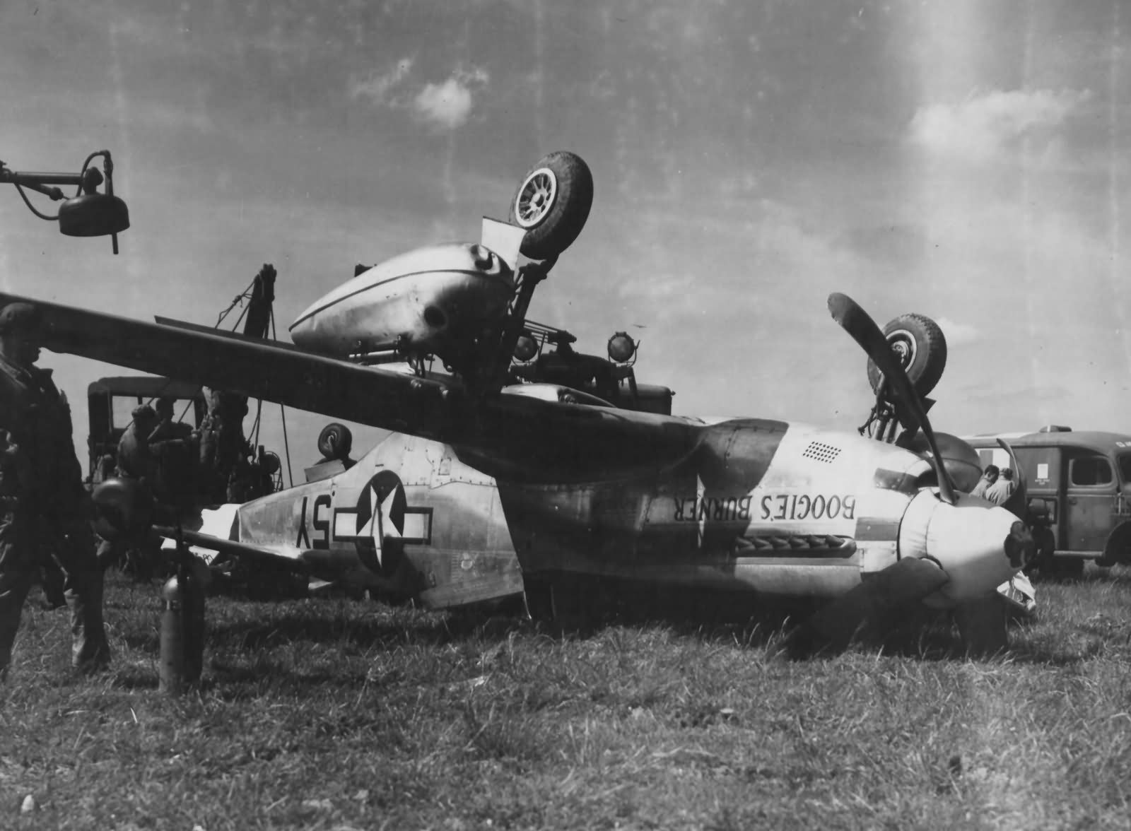 P-51D Mustang „Boogies Burner” of the 364 Fighter Group 384 Fighter Squadron 8th AF, flipping over after landing