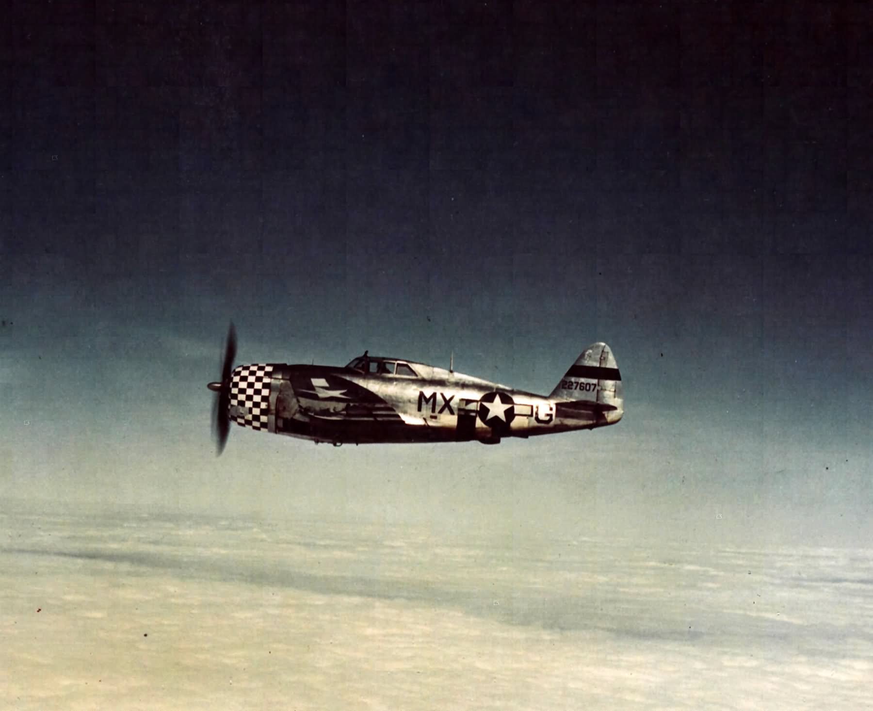 P-47D Thunderbolt 42-27607 MX-G, pilot 2lt Richard D. Stark 82nd Fighter Squadron, 78th FG