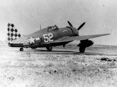 P-47 Thunderbolt white 52 of the 325th Fighter Group, 318th FS