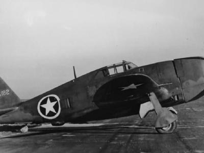 Early P-47 Thunderbolt 41-6182