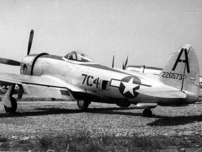 P-47 Thunderbolt code 7C4, serial 42-26573 of the 324th Fighter Group – Cerignola Italy