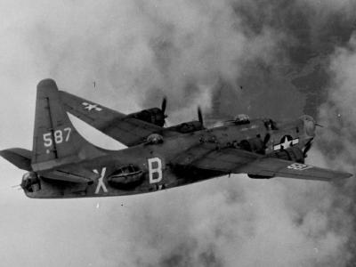 Consolidated PB4Y-2 Privateer 587 in flight