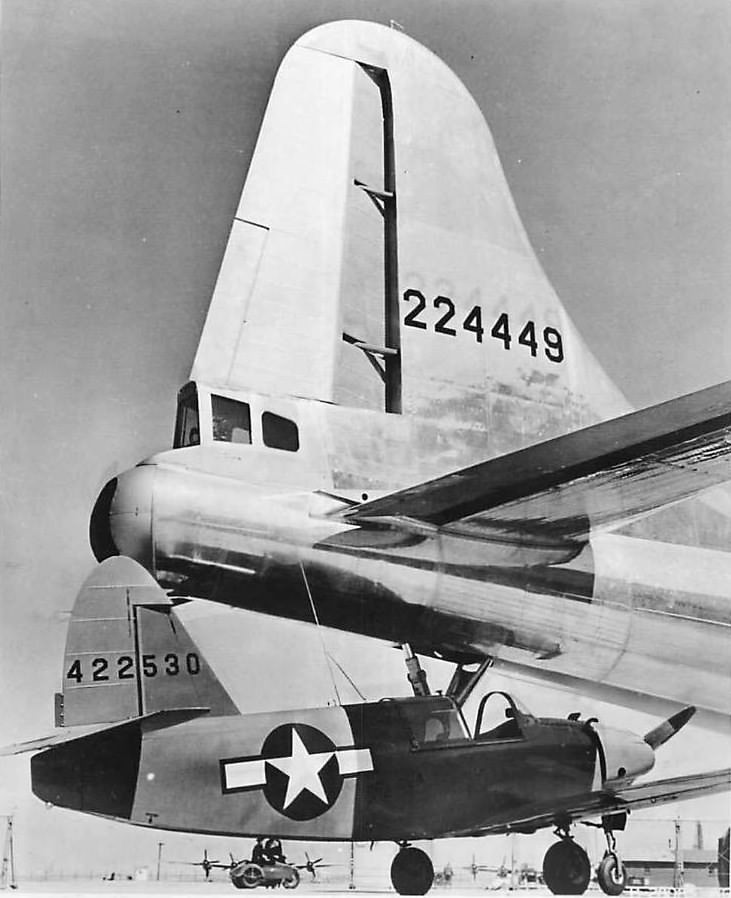 Culver PQ-14 Cadet 44-22530 And B-29 42-24449 | World War Photos