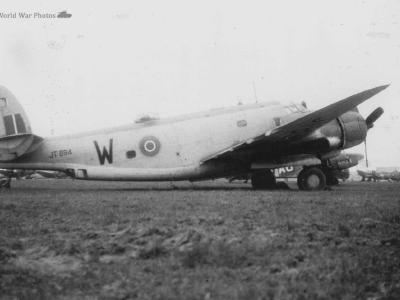 Ventura JT894 521 Sqn