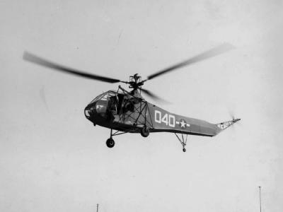 HNS-1 040 equipped with an early rescue hoist flying over CGAS Brooklyn, NY 1944