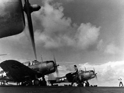 SBD-5 aboard USS Yorktown (CV-10) November 1943