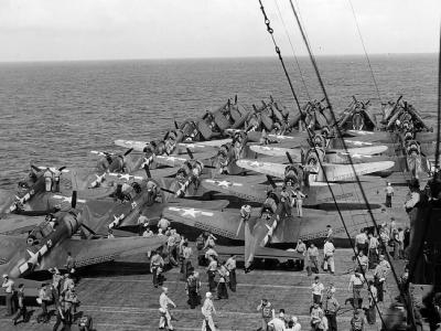 SBD on the flight deck of the aircraft carrier – Gilbert Islands Campaign 1943
