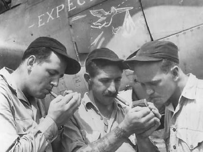 Marine fliers with TBF named „Expectant” at Henderson Field