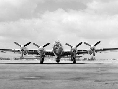 Front view of a Boeing/Vega XB-38