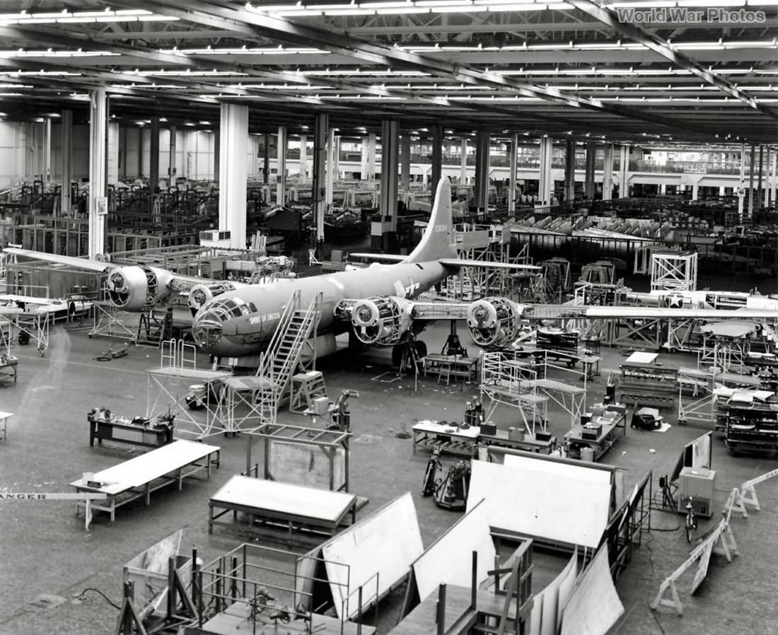 Boeing XB-39 Factory | World War Photos