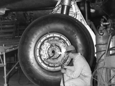 XF-12 3