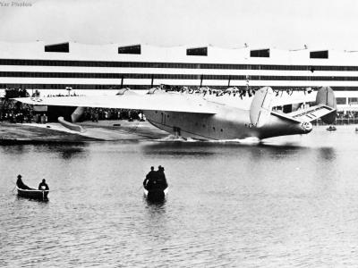 Launching of XPB2M Mars 8 November 1941 2