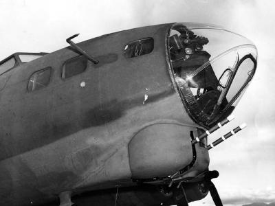 Escort bomber XB-40 Bendix chin turret