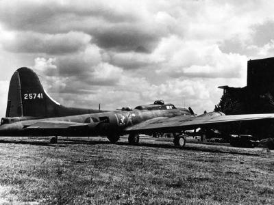 Boeing YB-40 42-from 327th Bomb Squadron, 92nd BG