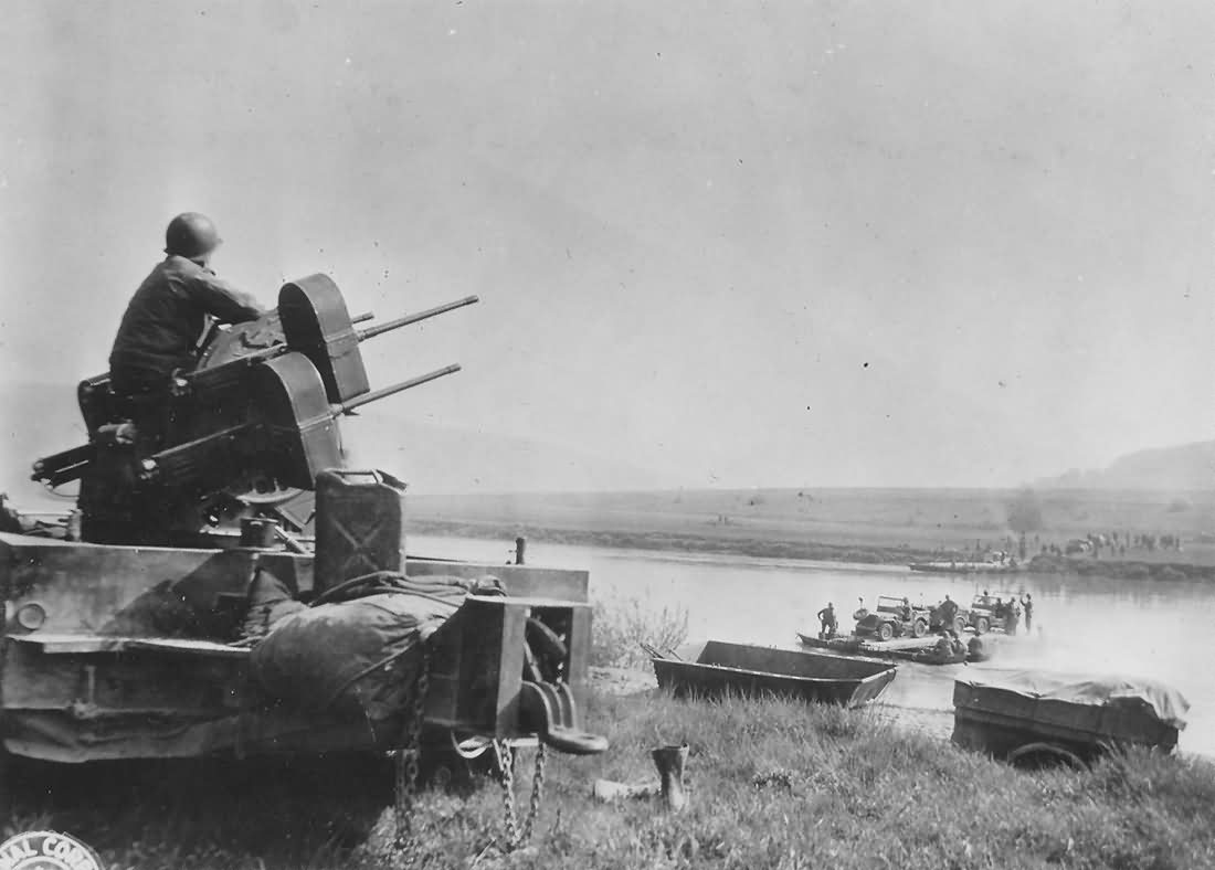 1945 GIs Danube River Ferry jeeps and antiaircraft M3 M16 MGMC