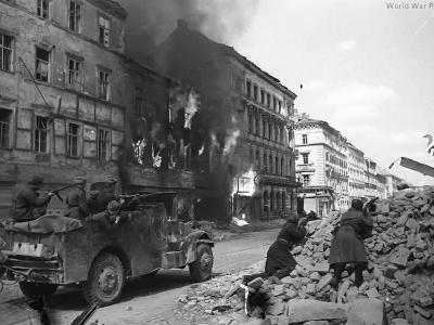 M3A1 Wien 1945