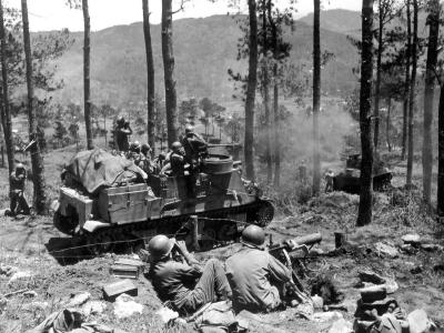 37th Infantry Division M7 Priest, M1917 and M4 fighting near Baguio Luzon 1945