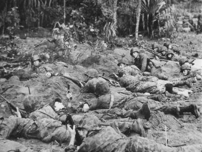 1st Parachute Battalion Marines under fire at Koiari
