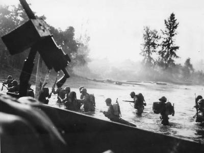 Marines wading ashore on D-Day at Bougainville