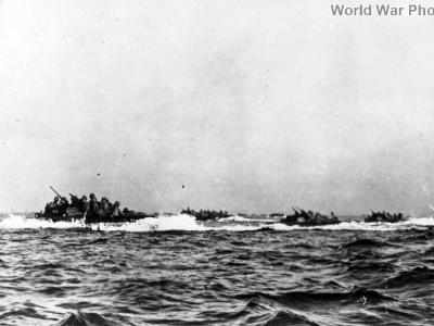 Marines on landing crafts beach assault