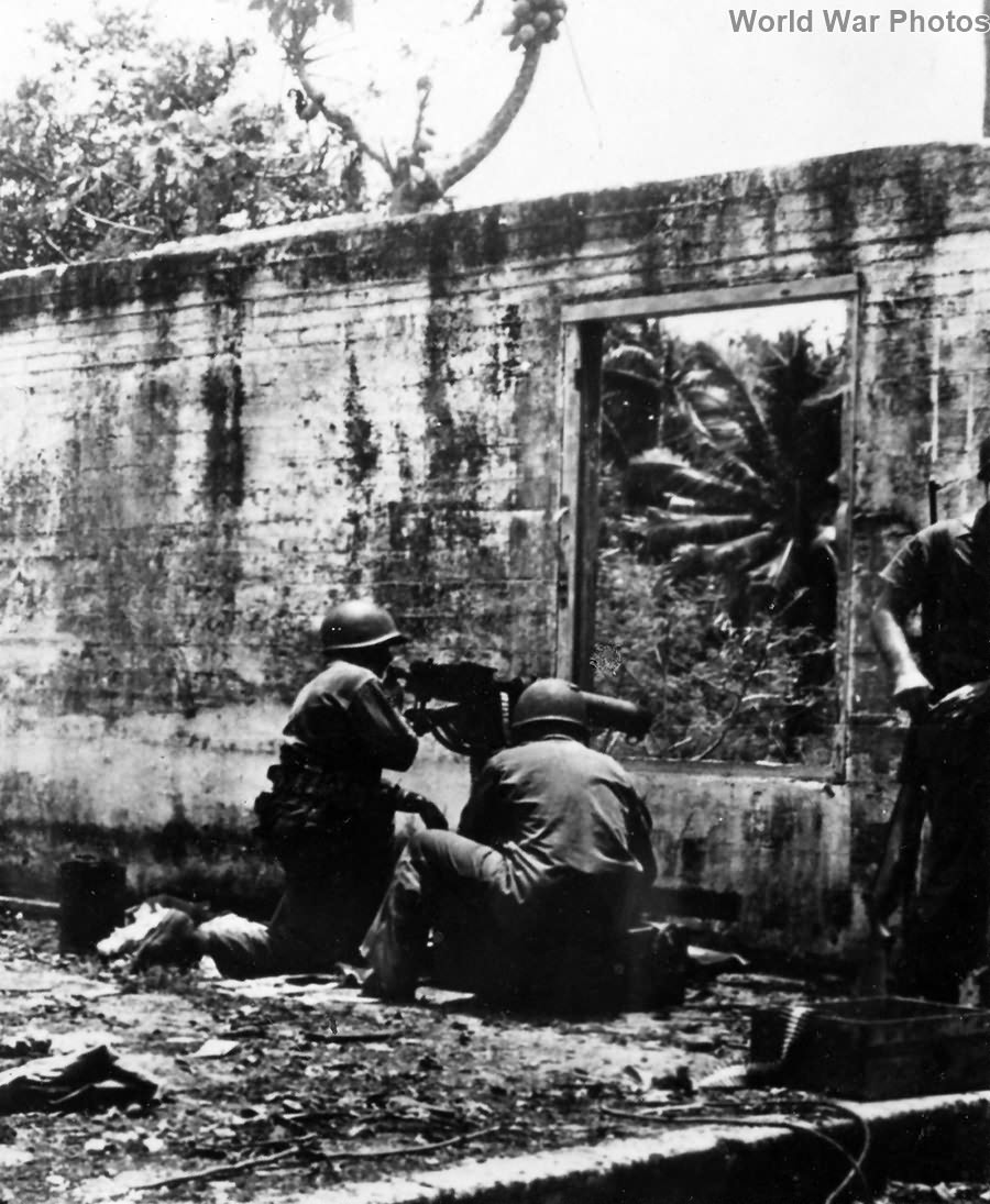 Marines with Machine Gun