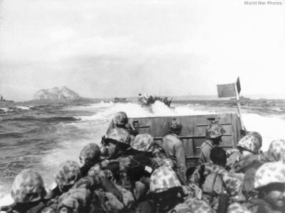 LVTs jam-packed with 4th Marine Division troops
