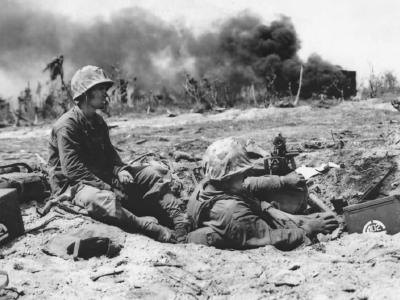 Marines in machine gun nest on Namur