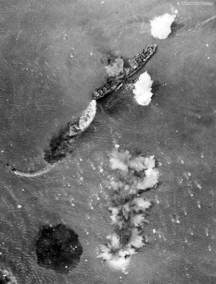 Aerial view of USAAF attack on a Japanese vessel near Lae 43