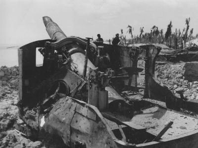 Capture Japanese 8 Inch Coast Artillery Tarawa 1943