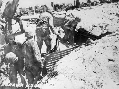 Marines in action Battle of Tarawa 2