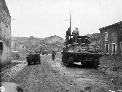 M10 Wolverine Tank Destroyer And Jeep Enter Fresnes France 1944