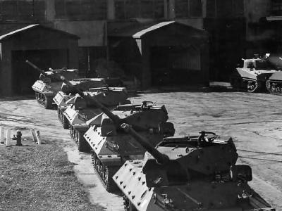M10 Tank Destroyers At Ford Plant In Detroit 1943