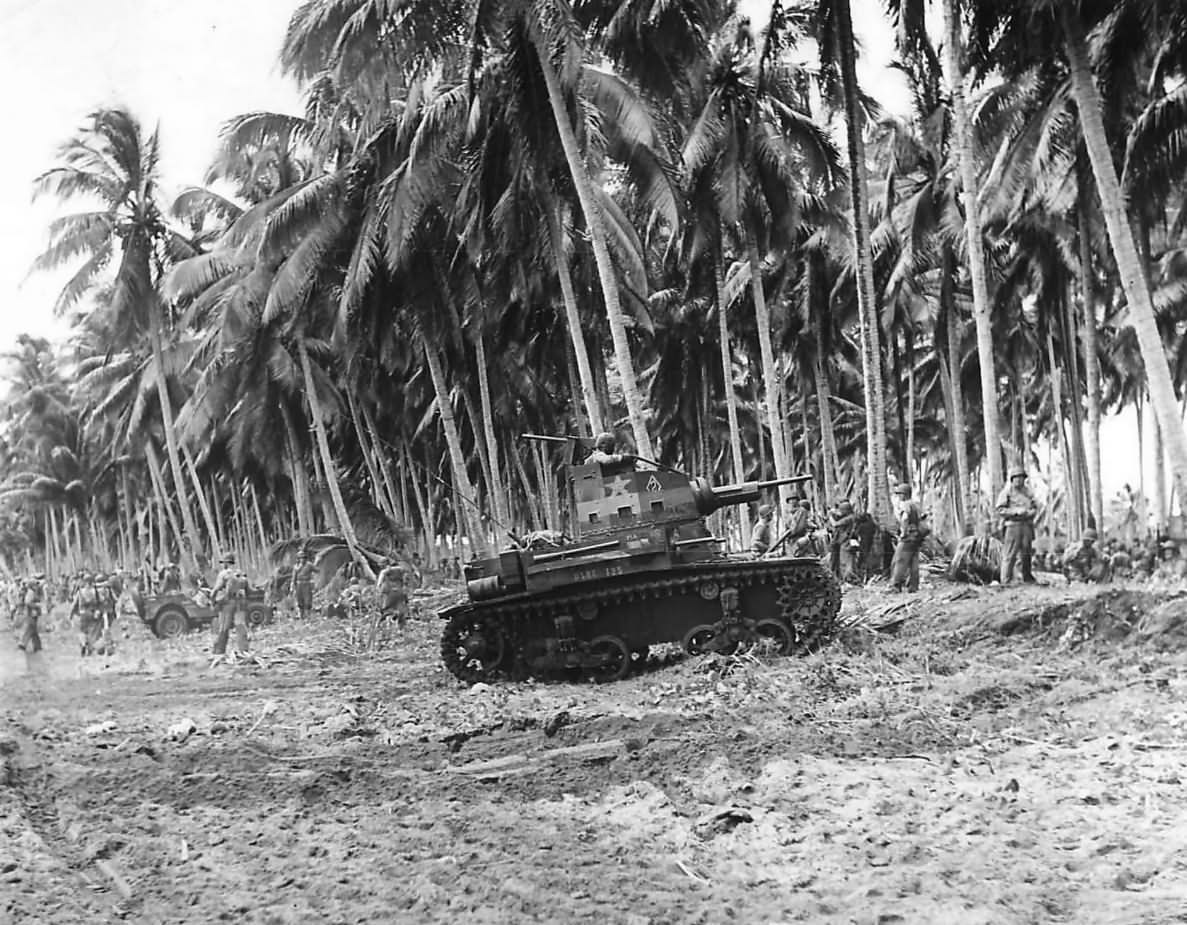 Marines with M2A4 Light Tank of the 1st Tank Battalion on Guadalcanal, September 1942