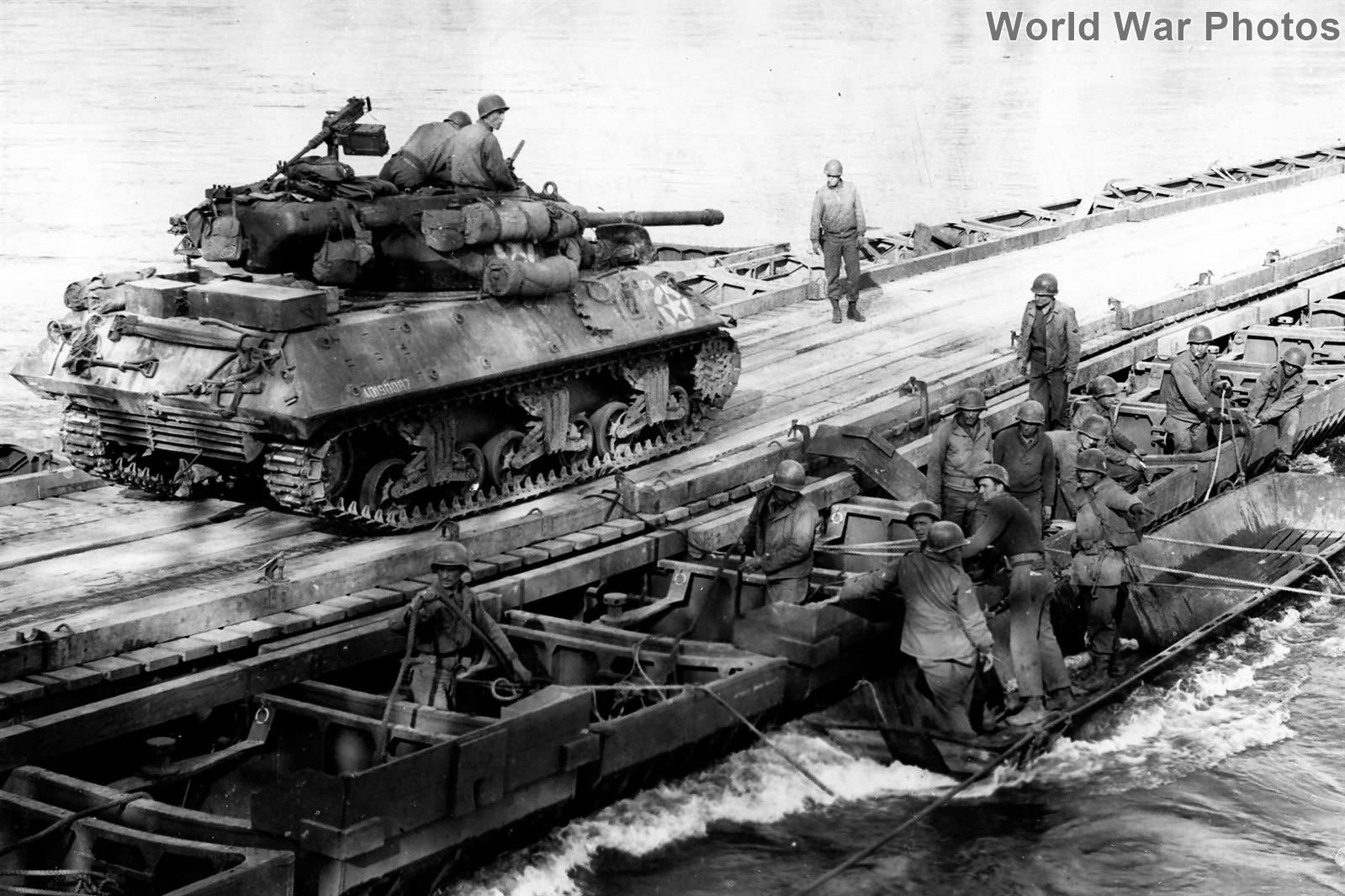 M36 crosses Rhine on engineer bridge 24 March 1945 | World War Photos