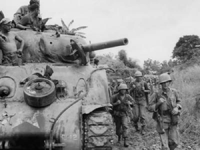 37th Infantry Division M4 Sherman and troops advance on Manila 1945