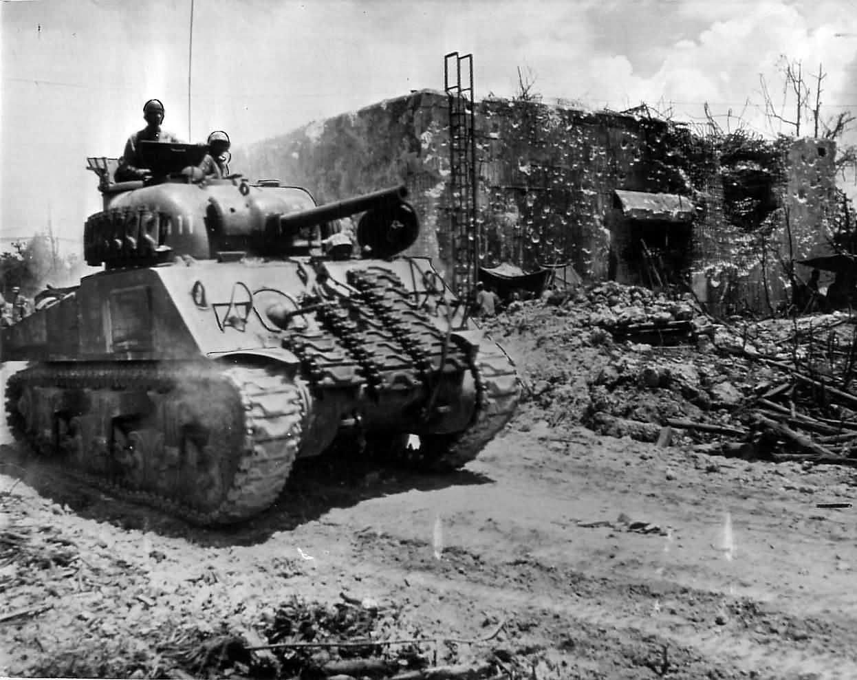 M4a2 Sherman Of Company A 1st Tank Battalion Advancing On Peleliu 1944
