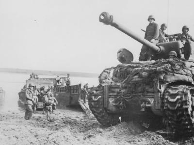 M4 Sherman Crosses Rhine River In Landing Craft Germany 1945