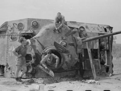 Flipped German M4 Sherman 12