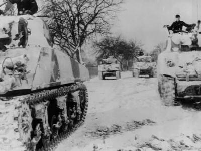 M4 Sherman tanks – winter camo