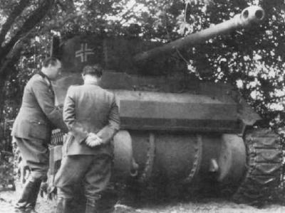 German M4 Sherman Firefly 7
