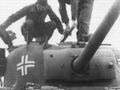 German M4 Sherman Firefly 13