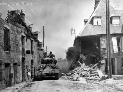 M4A1 enter Saint-Sever-Calvados